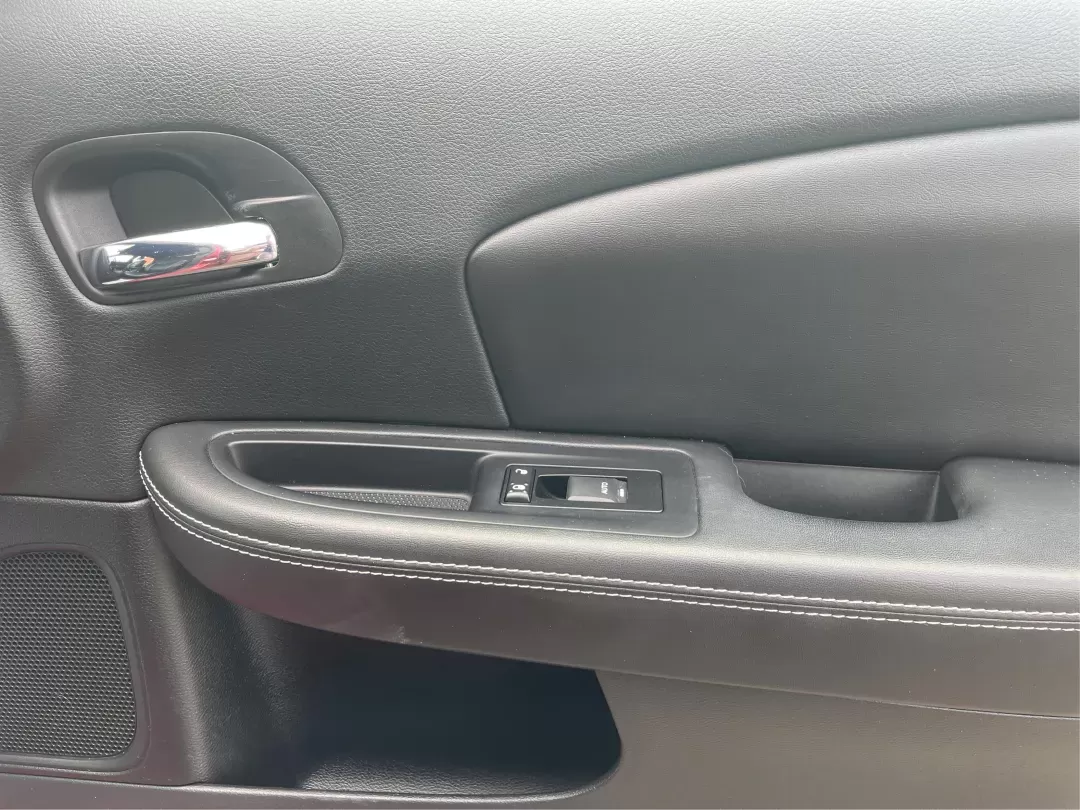 2013 Chrysler 200 Limited (1C3CCBCG7DN) with an Other engine, located at 1099 N County Rd 25A , Troy, OH, 45373, (937) 908-9800, 40.057079, -84.212883 - 2013 Chrysler 200 Limited - Photo#19