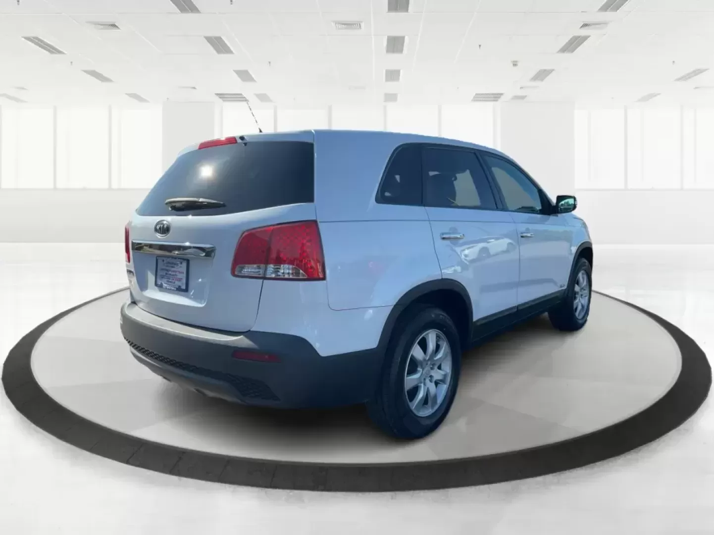 2011 Kia Sorento LX (5XYKTCA11BG) with an 2.4L I-4 DOHC engine, located at 8750 N County Rd 25A, Piqua, OH, 45356, (937) 908-9800, 40.164391, -84.232513 - Photo#1