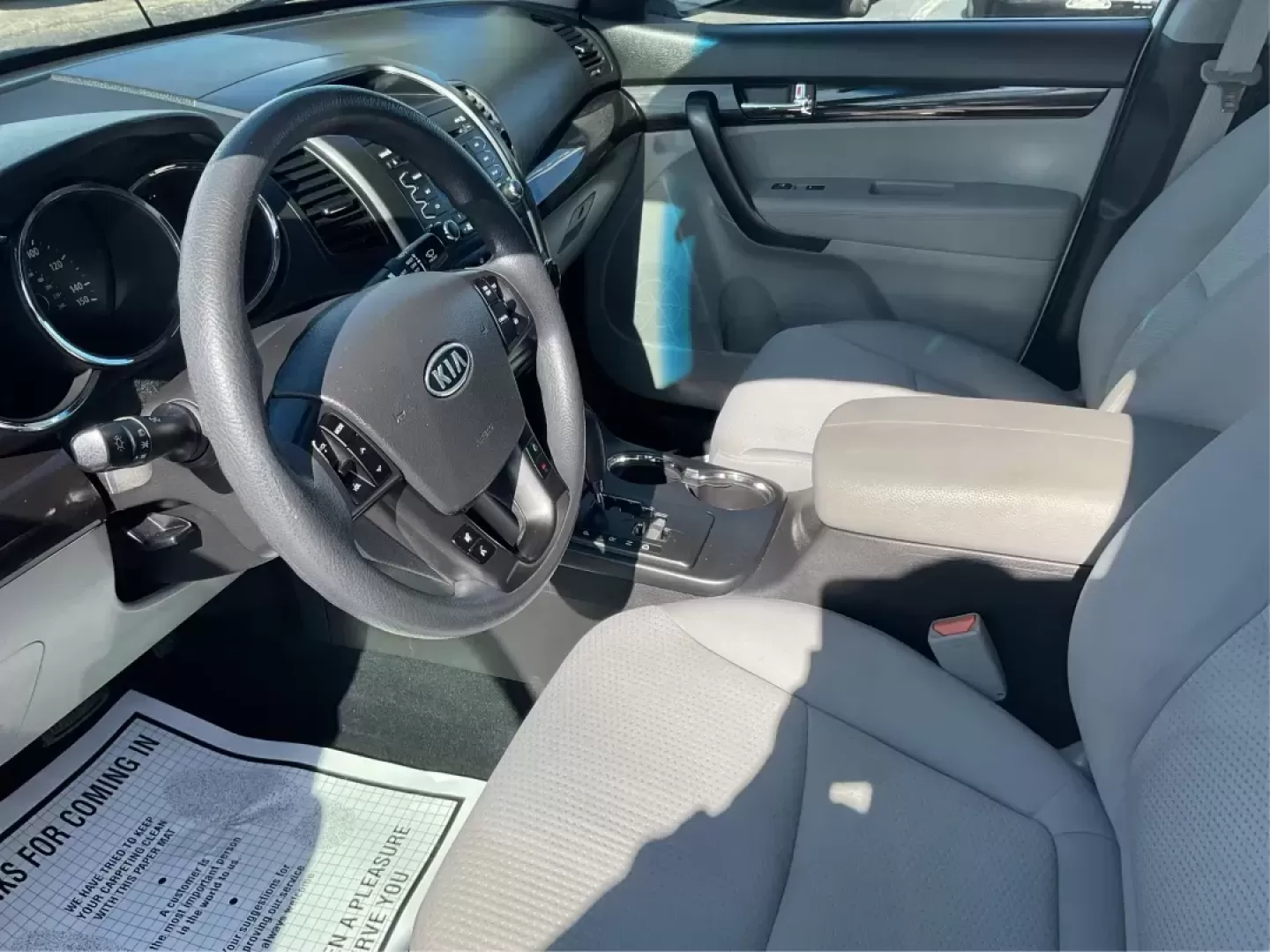 2011 Kia Sorento LX (5XYKTCA11BG) with an 2.4L I-4 DOHC engine, located at 8750 N County Rd 25A, Piqua, OH, 45356, (937) 908-9800, 40.164391, -84.232513 - Photo#8