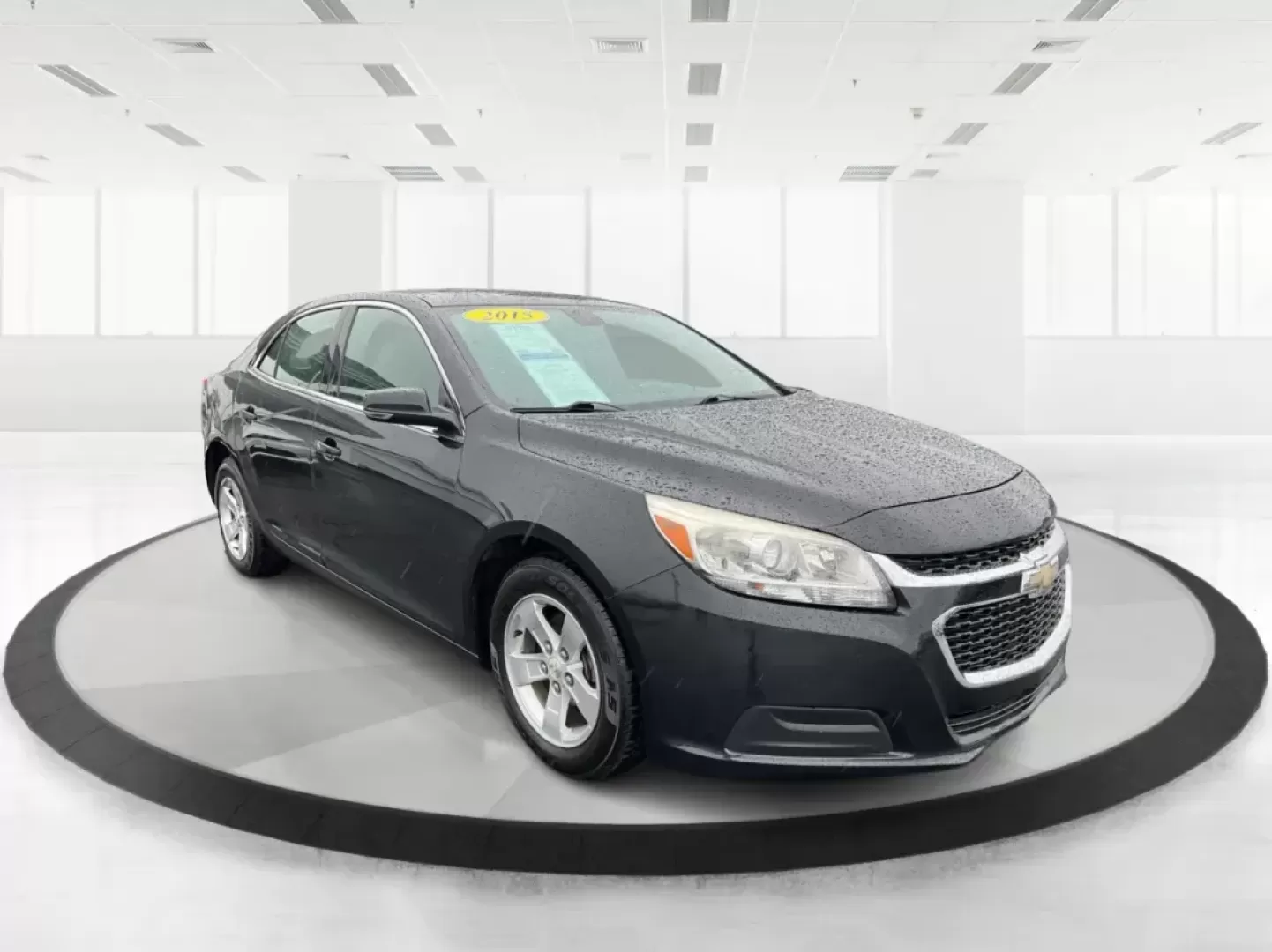 2015 Chevrolet Malibu 1LT (1G11C5SL0FF) with an ECOTEC 2.5L I-4 gasoline direct injection engine, located at 401 Woodman Dr, Riverside, OH, 45431, (937) 908-9800, 39.760899, -84.123421 - Photo#0