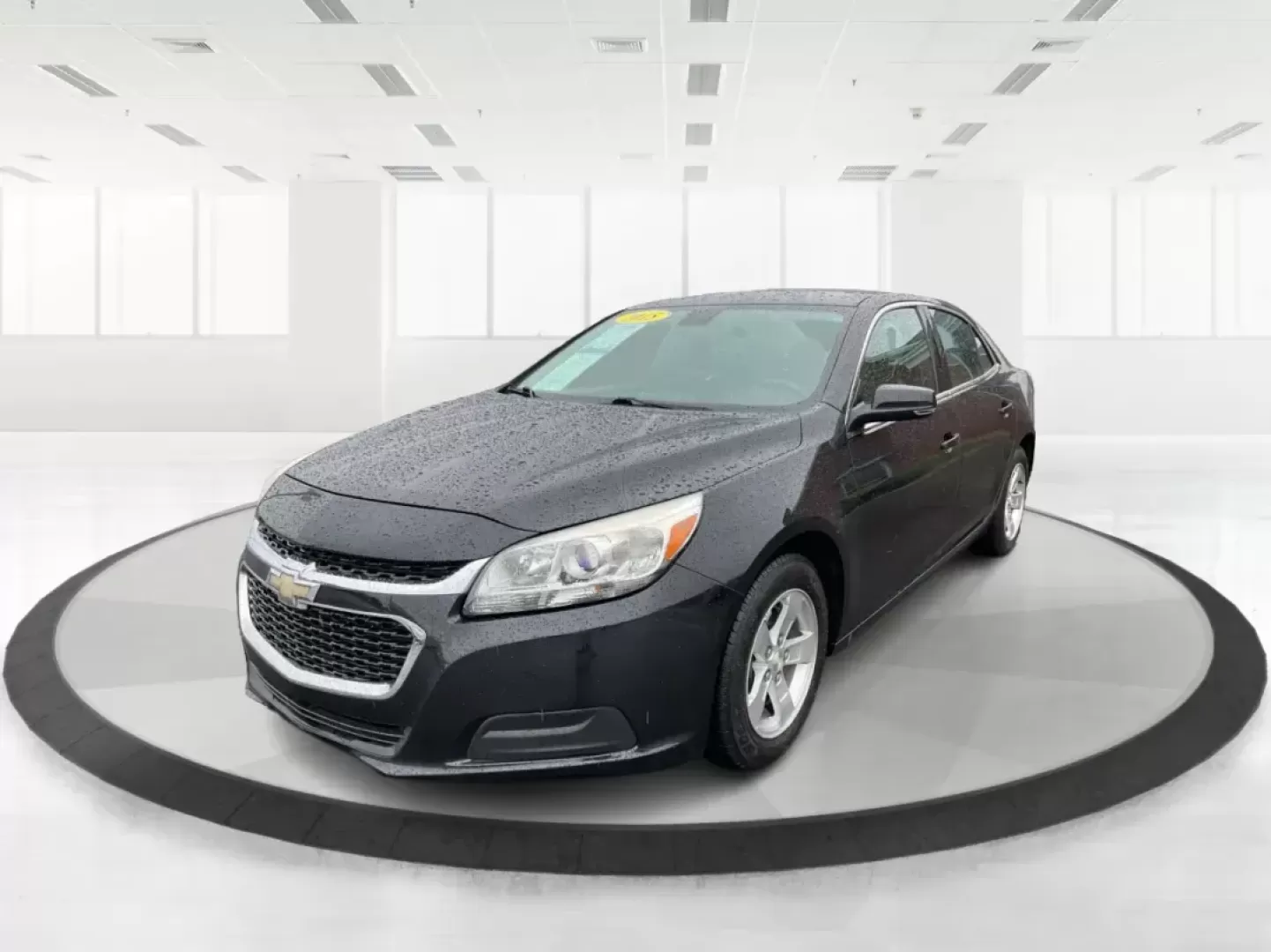 2015 Chevrolet Malibu 1LT (1G11C5SL0FF) with an ECOTEC 2.5L I-4 gasoline direct injection engine, located at 401 Woodman Dr, Riverside, OH, 45431, (937) 908-9800, 39.760899, -84.123421 - Photo#7