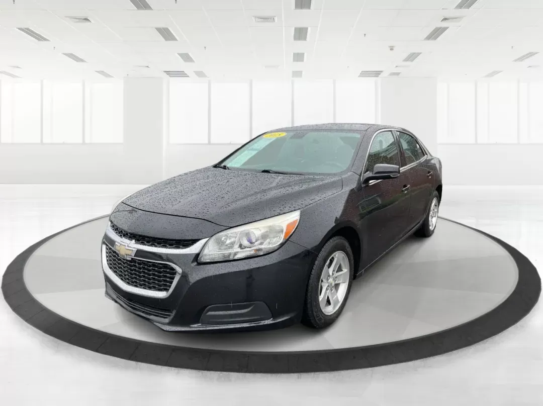 2015 Chevrolet Malibu 1LT (1G11C5SL0FF) with an ECOTEC 2.5L I-4 gasoline direct injection engine, located at 401 Woodman Dr, Riverside, OH, 45431, (937) 908-9800, 39.760899, -84.123421 - 2015 Chevrolet Malibu 1LT - Photo#7