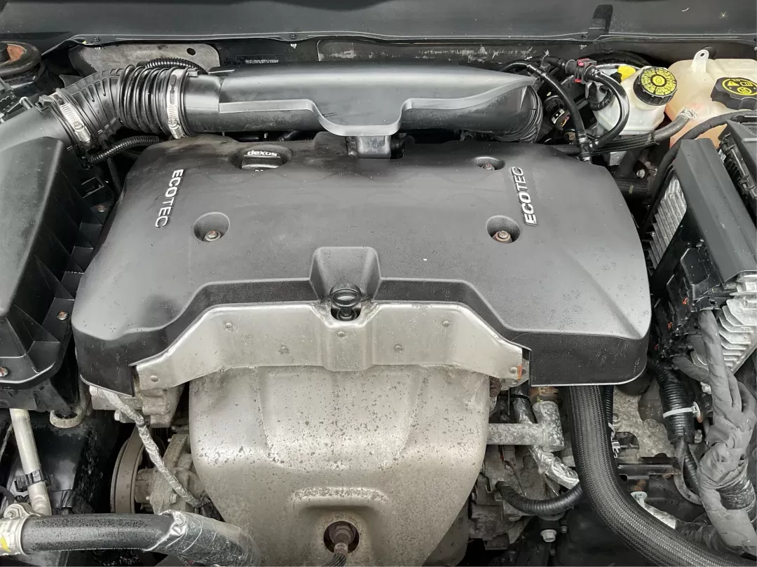 2015 Chevrolet Malibu 1LT (1G11C5SL0FF) with an ECOTEC 2.5L I-4 gasoline direct injection engine, located at 401 Woodman Dr, Riverside, OH, 45431, (937) 908-9800, 39.760899, -84.123421 - 2015 Chevrolet Malibu 1LT - Photo#10