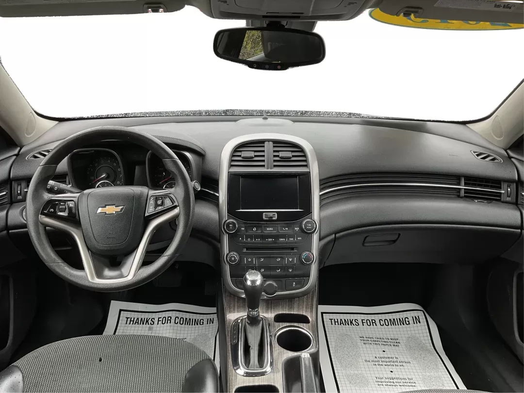 2015 Chevrolet Malibu 1LT (1G11C5SL0FF) with an ECOTEC 2.5L I-4 gasoline direct injection engine, located at 401 Woodman Dr, Riverside, OH, 45431, (937) 908-9800, 39.760899, -84.123421 - 2015 Chevrolet Malibu 1LT - Photo#19