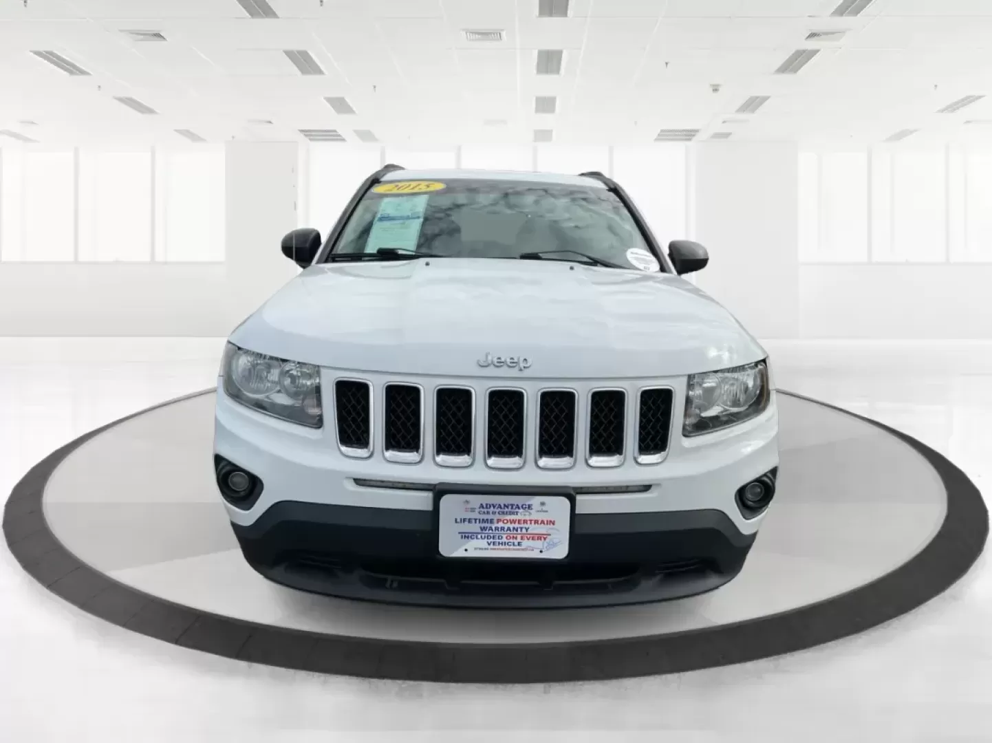 2015 Jeep Compass Sport (1C4NJDBB6FD) with an 2.4L I-4 DOHC engine, located at 1099 N County Rd 25A, Troy, OH, 45373, (937) 908-9800, 40.057079, -84.212883 - 2015 Jeep Compass Sport - Photo#6