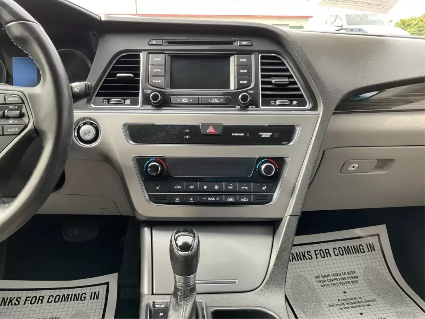 2015 Hyundai Sonata Limited (5NPE34AF6FH) with an 2.4L I-4 gasoline direct injection engine, located at 401 Woodman Dr, Riverside, OH, 45431, (937) 908-9800, 39.760899, -84.123421 - Photo#13