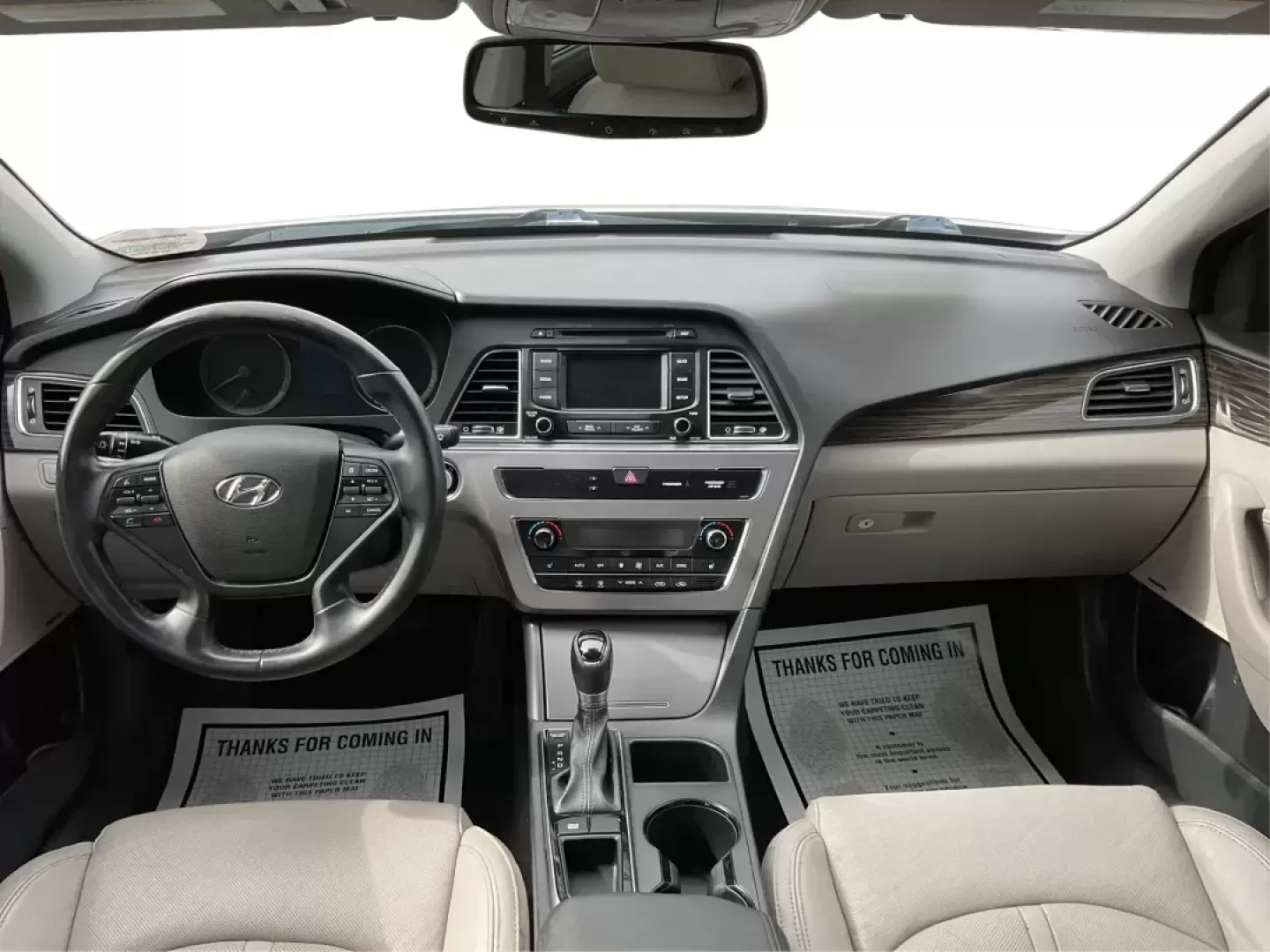 2015 Hyundai Sonata Limited (5NPE34AF6FH) with an 2.4L I-4 gasoline direct injection engine, located at 401 Woodman Dr, Riverside, OH, 45431, (937) 908-9800, 39.760899, -84.123421 - Photo#20