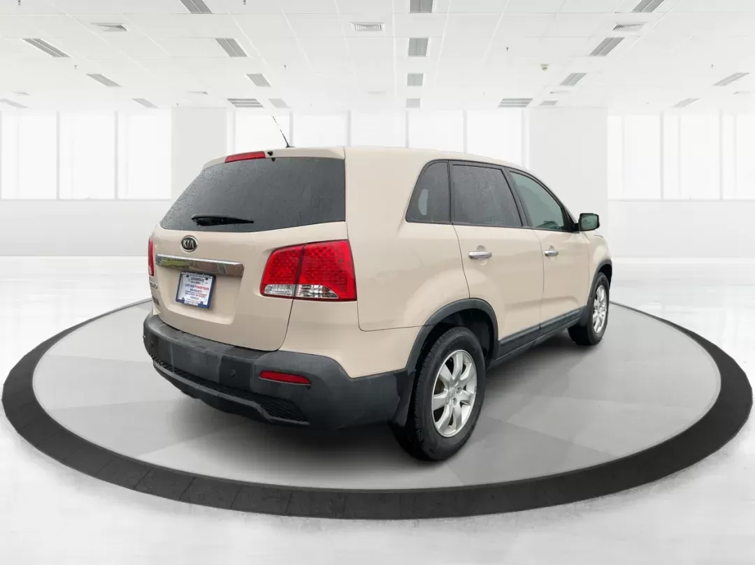 2011 Kia Sorento LX (5XYKT3A1XBG) with an 2.4L I-4 DOHC engine, located at 8750 N County Rd 25A, Piqua, OH, 45356, (937) 908-9800, 40.164391, -84.232513 - 2011 Kia Sorento LX - Photo#2