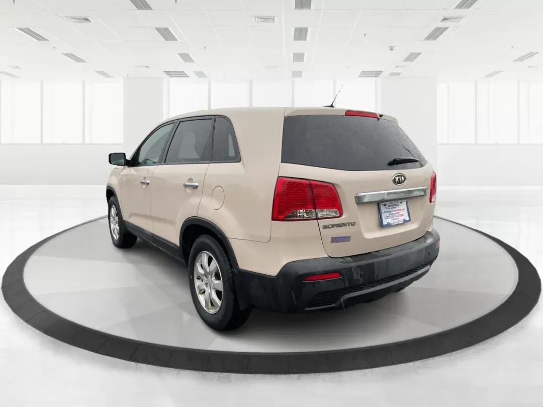 2011 Kia Sorento LX (5XYKT3A1XBG) with an 2.4L I-4 DOHC engine, located at 8750 N County Rd 25A, Piqua, OH, 45356, (937) 908-9800, 40.164391, -84.232513 - 2011 Kia Sorento LX - Photo#3
