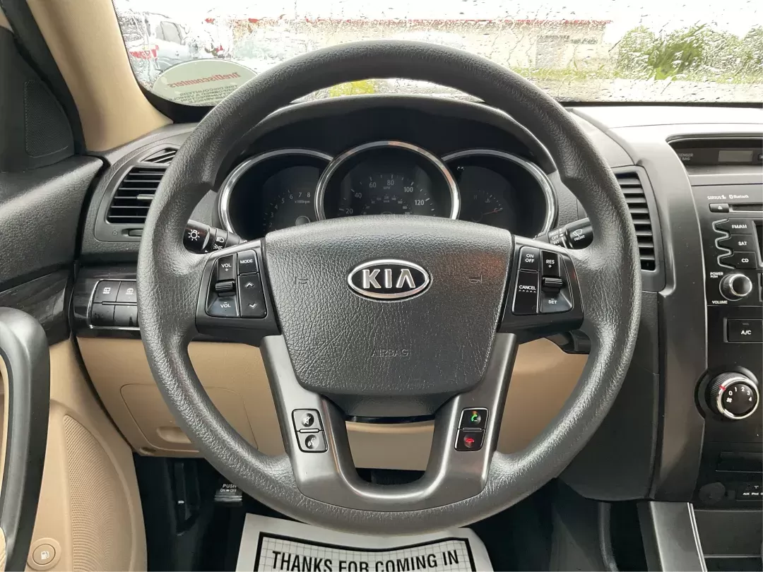 2011 Kia Sorento LX (5XYKT3A1XBG) with an 2.4L I-4 DOHC engine, located at 8750 N County Rd 25A, Piqua, OH, 45356, (937) 908-9800, 40.164391, -84.232513 - 2011 Kia Sorento LX - Photo#14