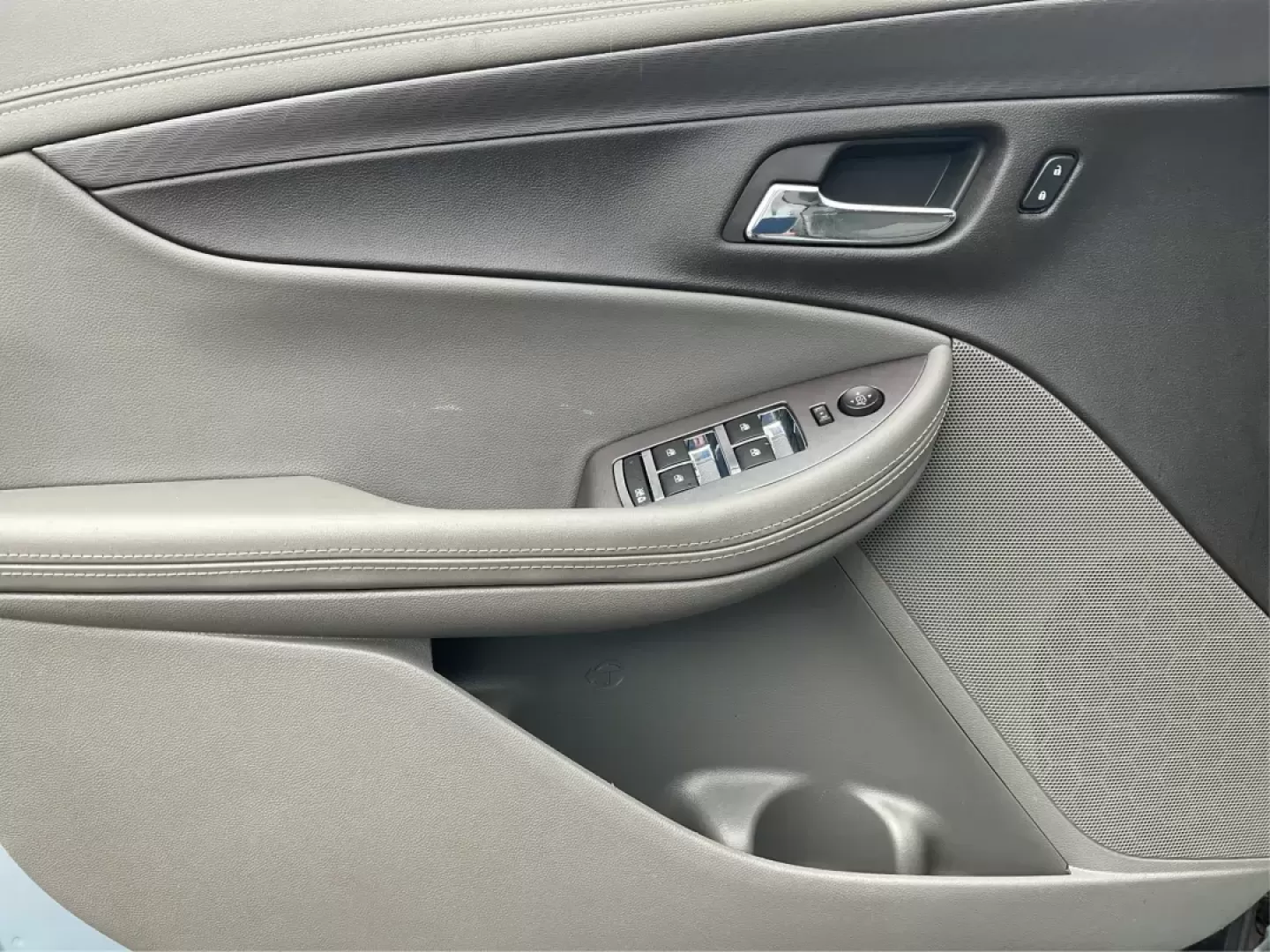 2014 Chevrolet Impala 1LS (1G11Y5SL3EU) with an ECOTEC 2.5L I-4 gasoline direct injection engine, located at 1951 S Dayton Lakeview Rd., New Carlisle, OH, 45344, (937) 908-9800, 39.890999, -84.050255 - Photo#17