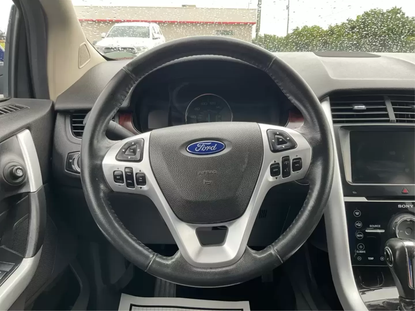 2013 Ford Edge Limited (2FMDK4KC6DB) with an 3.5L V-6 DOHC engine, located at 1184 Kauffman Ave, Fairborn, OH, 45324, (937) 908-9800, 39.807072, -84.030914 - 2013 Ford Edge Limited - Photo#15