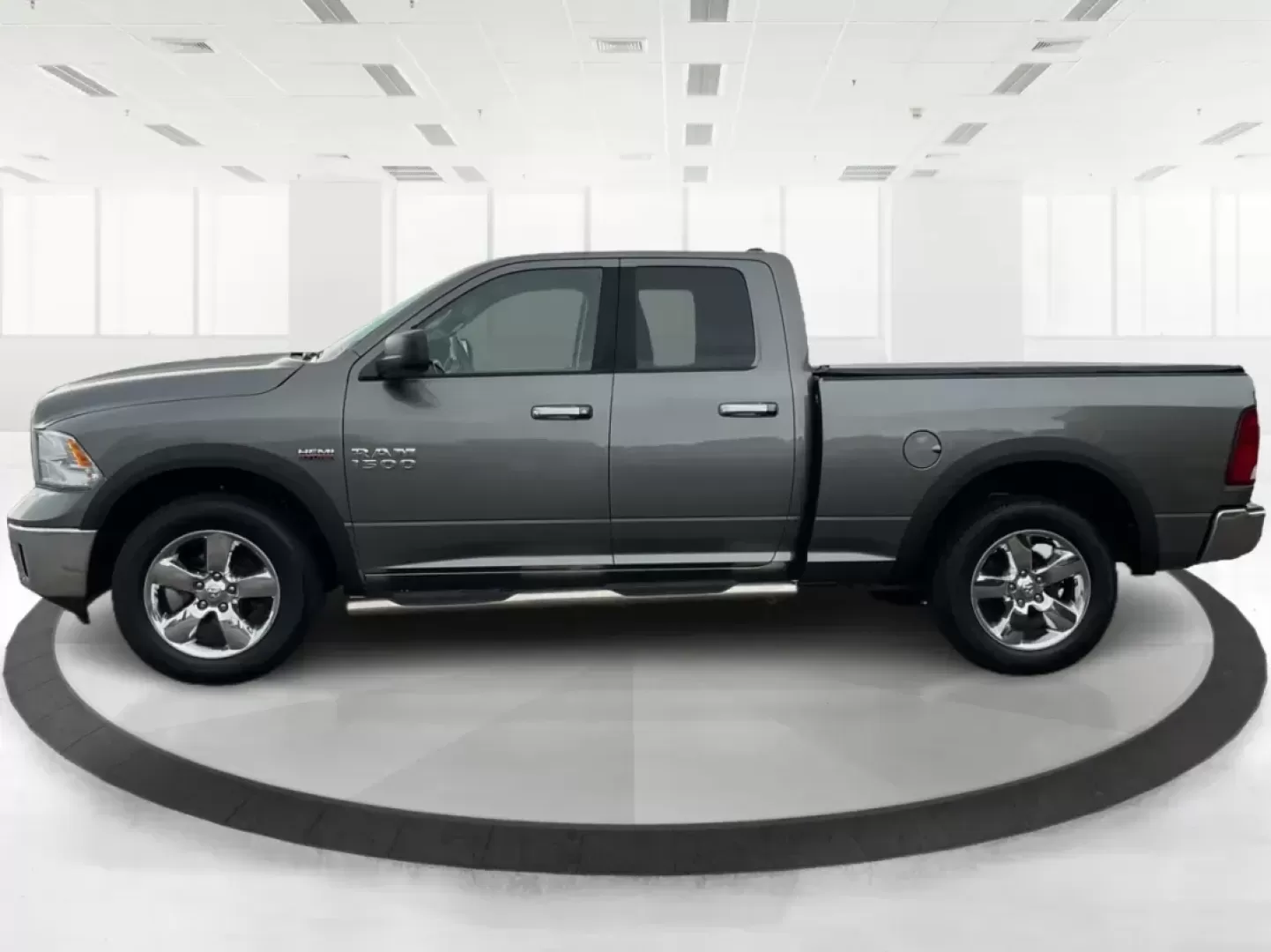 2013 Ram 1500 Big Horn (1C6RR7GT4DS) with an HEMI 5.7L V-8 variable valve control engine, located at 1951 S Dayton Lakeview Rd., New Carlisle, OH, 45344, (937) 908-9800, 39.890999, -84.050255 - 2013 Ram 1500 Big Horn - Photo#5