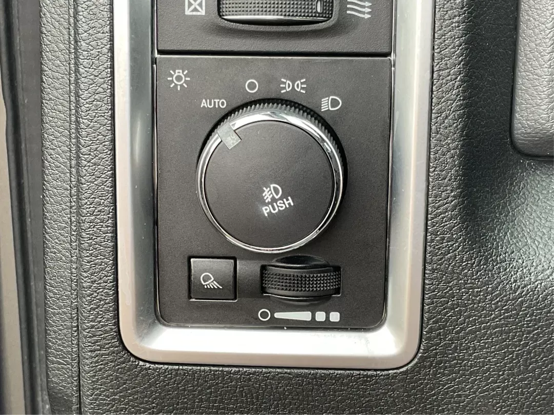 2013 Ram 1500 Big Horn (1C6RR7GT4DS) with an HEMI 5.7L V-8 variable valve control engine, located at 1951 S Dayton Lakeview Rd., New Carlisle, OH, 45344, (937) 908-9800, 39.890999, -84.050255 - 2013 Ram 1500 Big Horn - Photo#15
