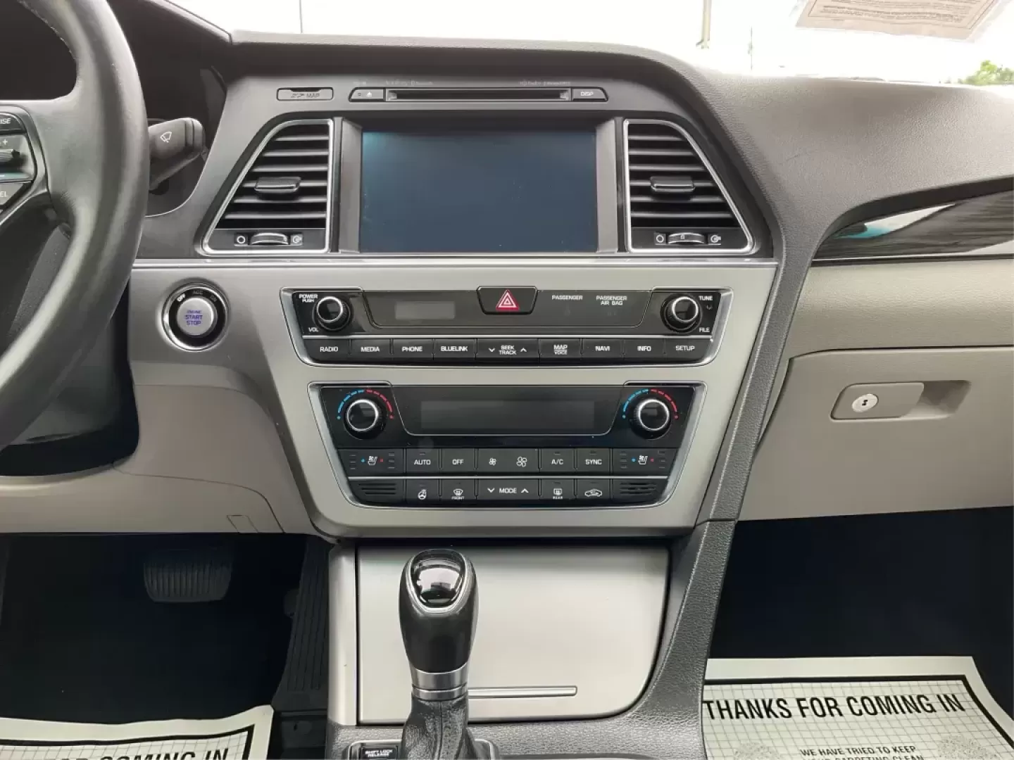 2015 Hyundai Sonata Limited (5NPE34AF5FH) with an 2.4L I-4 gasoline direct injection engine, located at 4508 South Dixie Dr, Moraine, OH, 45439, (937) 908-9800, 39.689976, -84.218452 - Photo#12
