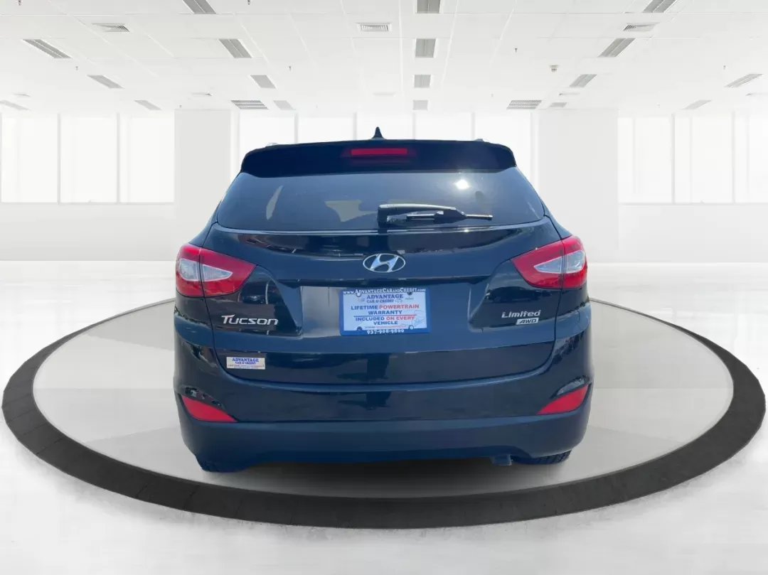 2015 Hyundai Tucson Limited (KM8JUCAG0FU) with an Theta II 2.4L I-4 gasoline direct injection engine, located at 401 Woodman Dr, Riverside, OH, 45431, (937) 908-9800, 39.760899, -84.123421 - 2015 Hyundai Tucson Limited - Photo#3