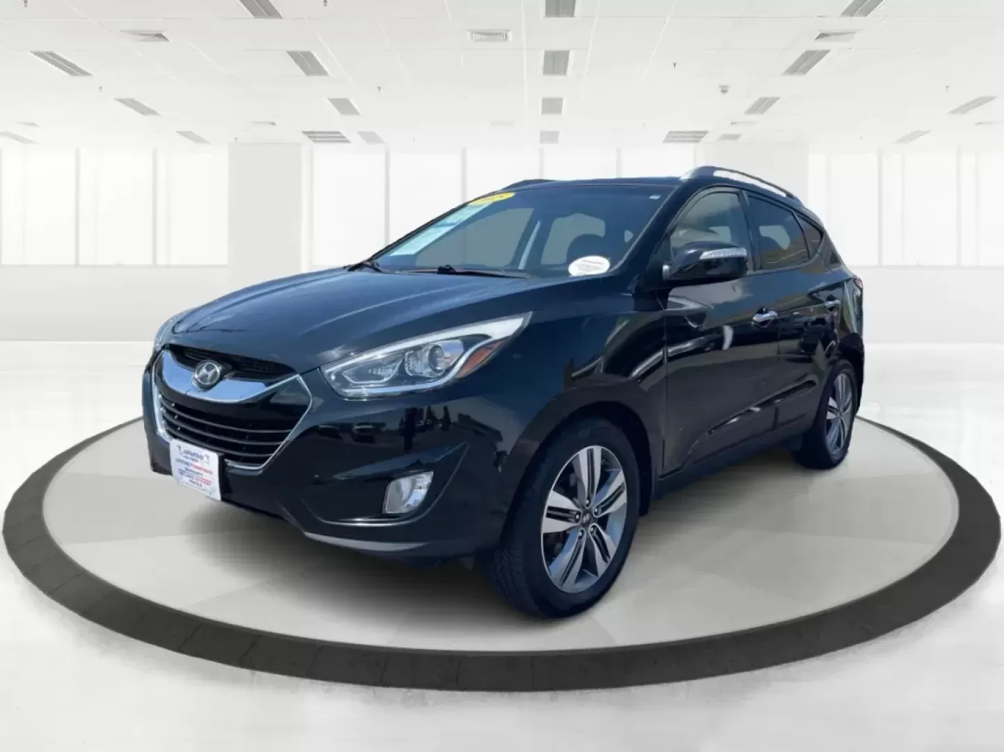 2015 Hyundai Tucson Limited (KM8JUCAG0FU) with an Theta II 2.4L I-4 gasoline direct injection engine, located at 401 Woodman Dr, Riverside, OH, 45431, (937) 908-9800, 39.760899, -84.123421 - 2015 Hyundai Tucson Limited - Photo#7