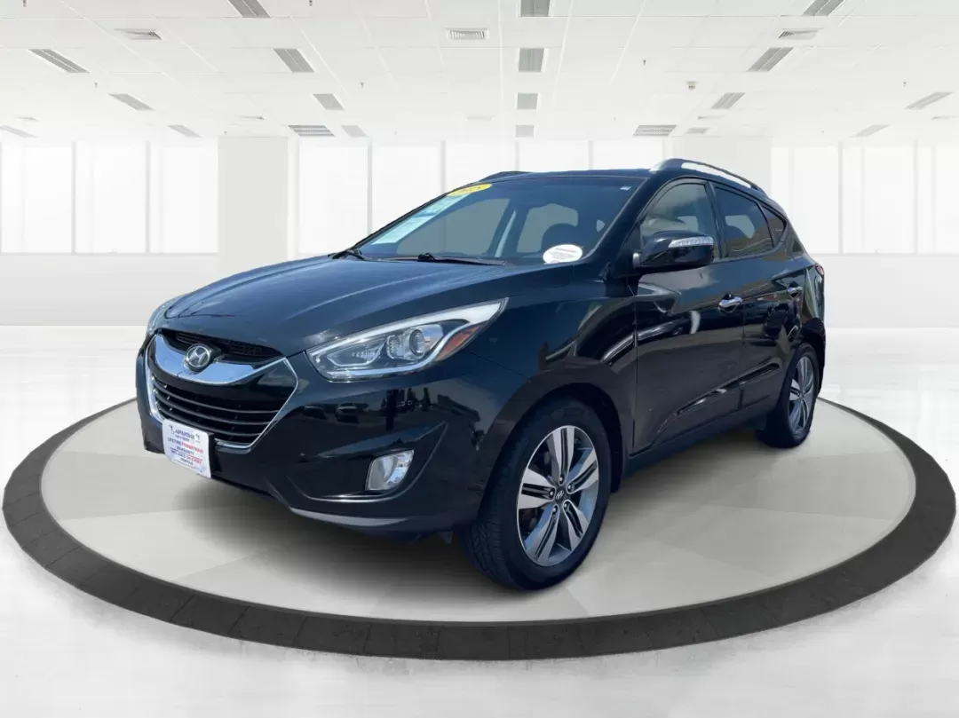 2015 Hyundai Tucson Limited (KM8JUCAG0FU) with an Theta II 2.4L I-4 gasoline direct injection engine, located at 401 Woodman Dr, Riverside, OH, 45431, (937) 908-9800, 39.760899, -84.123421 - 2015 Hyundai Tucson Limited - Photo#7