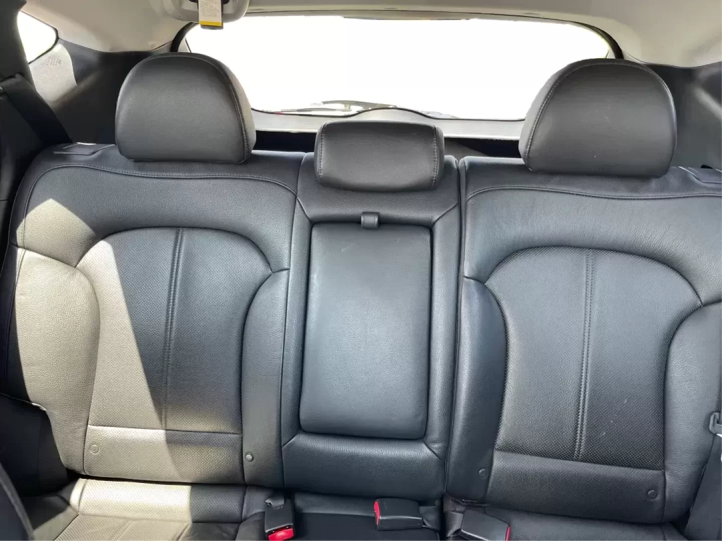 2015 Hyundai Tucson Limited (KM8JUCAG0FU) with an Theta II 2.4L I-4 gasoline direct injection engine, located at 401 Woodman Dr, Riverside, OH, 45431, (937) 908-9800, 39.760899, -84.123421 - 2015 Hyundai Tucson Limited - Photo#13