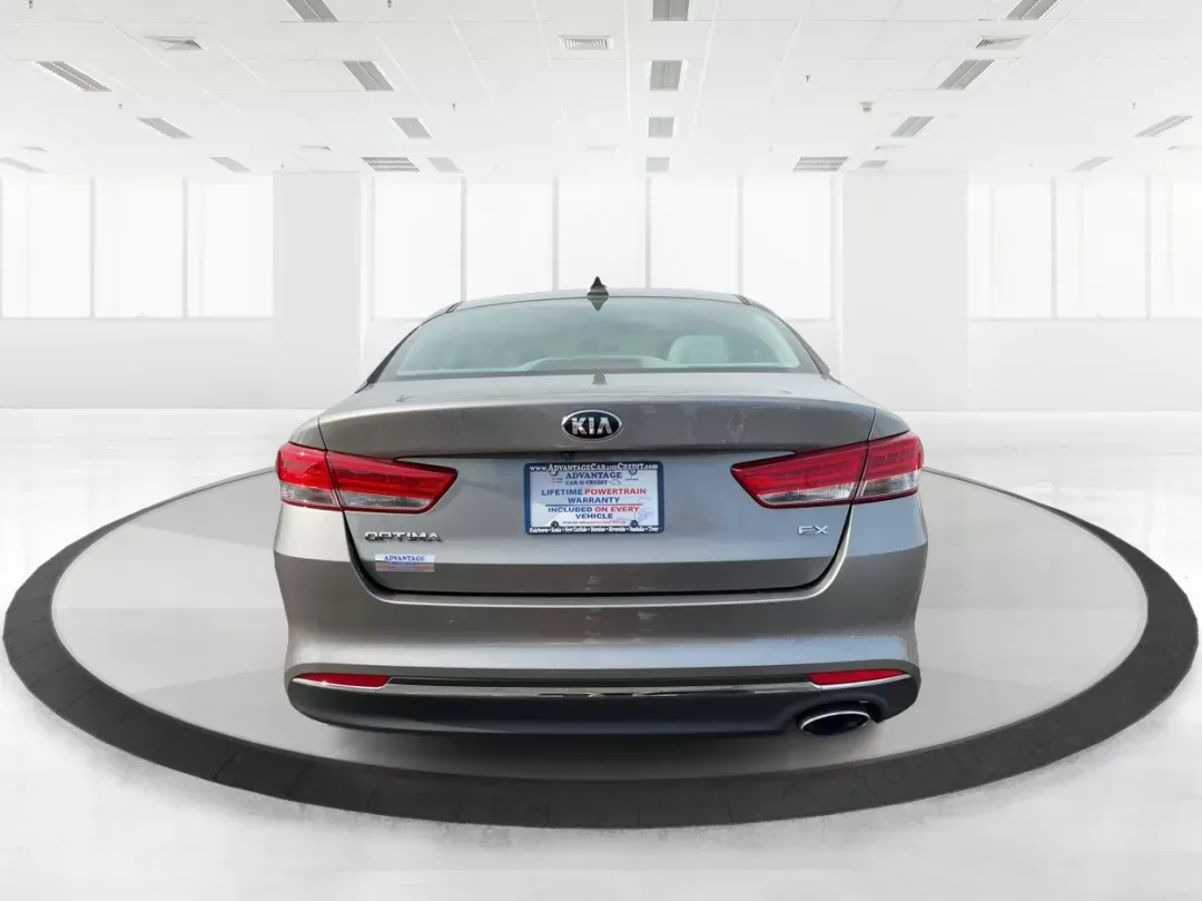 2018 Kia Optima EX (5XXGU4L36JG) with an Theta II 2.4L I-4 gasoline direct injection engine, located at 880 E. National Road, Vandalia, OH, 45377, (937) 908-9800, 39.891918, -84.183594 - 2018 Kia Optima EX - Photo#2