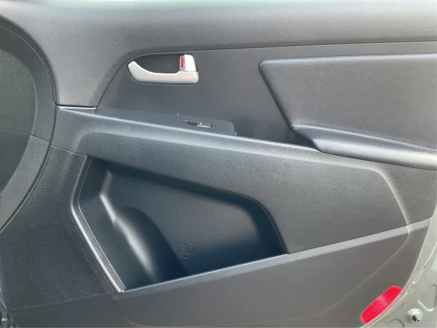 2015 Kia Sportage LX (KNDPB3AC8F7) with an Other engine, located at 8750 N County Rd 25A, Piqua, OH, 45356, (937) 908-9800, 40.164391, -84.232513 - 2015 Kia Sportage LX - Photo#10