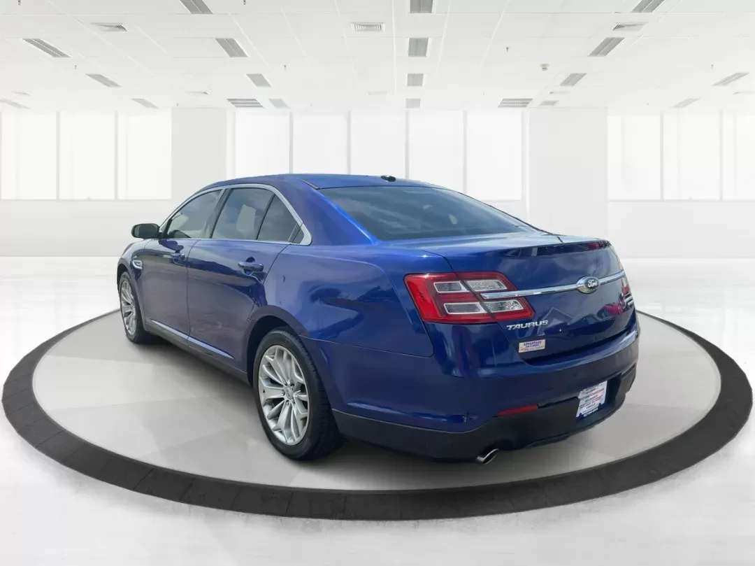 2013 Ford Taurus Limited (1FAHP2F80DG) with an 3.5L V-6 DOHC engine, located at 1184 Kauffman Ave, Fairborn, OH, 45324, (937) 908-9800, 39.807072, -84.030914 - 2013 Ford Taurus Limited - Photo#3