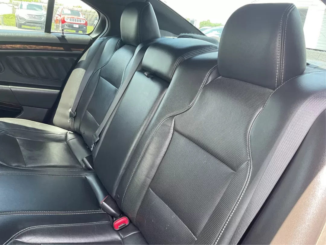 2013 Ford Taurus Limited (1FAHP2F80DG) with an 3.5L V-6 DOHC engine, located at 1184 Kauffman Ave, Fairborn, OH, 45324, (937) 908-9800, 39.807072, -84.030914 - 2013 Ford Taurus Limited - Photo#8