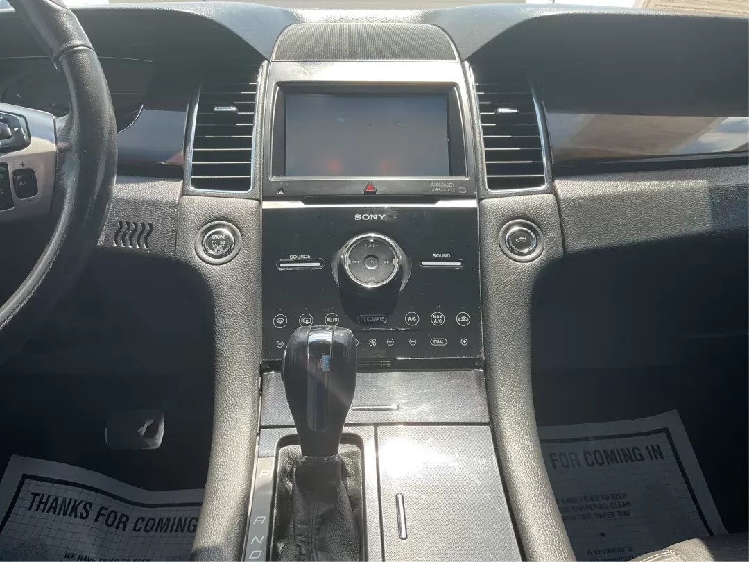 2013 Ford Taurus Limited (1FAHP2F80DG) with an 3.5L V-6 DOHC engine, located at 1184 Kauffman Ave, Fairborn, OH, 45324, (937) 908-9800, 39.807072, -84.030914 - 2013 Ford Taurus Limited - Photo#11