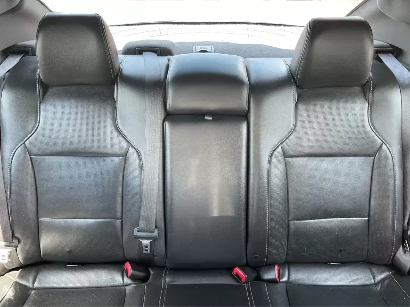 2013 Ford Taurus Limited (1FAHP2F80DG) with an 3.5L V-6 DOHC engine, located at 1184 Kauffman Ave, Fairborn, OH, 45324, (937) 908-9800, 39.807072, -84.030914 - 2013 Ford Taurus Limited - Photo#12