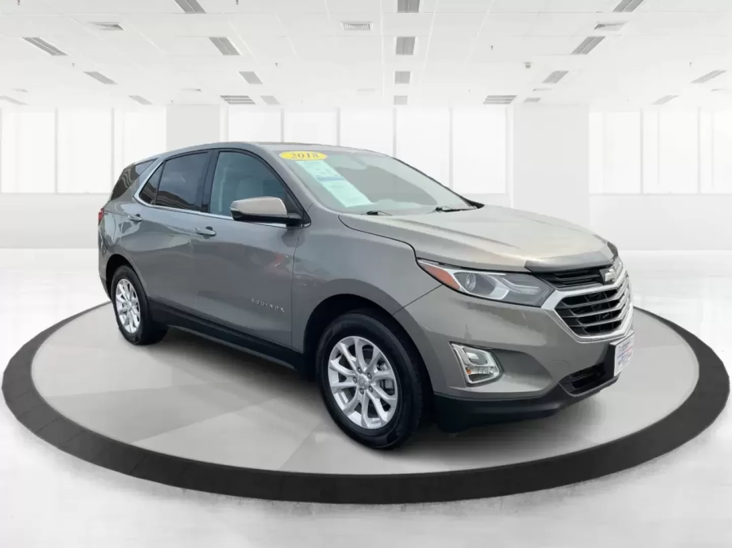2018 Chevrolet Equinox LT (3GNAXSEV5JS) with an 1.5L I-4 gasoline direct injection engine, located at 8750 N County Rd 25A, Piqua, OH, 45356, (937) 908-9800, 40.164391, -84.232513 - Photo#0