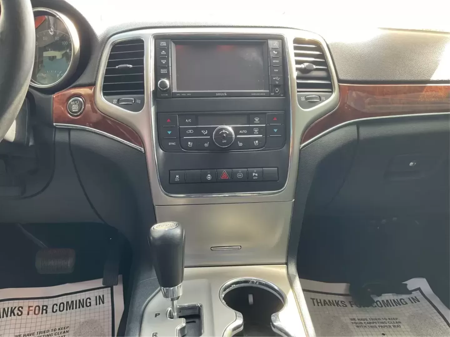 2012 Jeep Grand Cherokee Limited (1C4RJEBG5CC) with an Other engine, located at 880 E. National Road, Vandalia, OH, 45377, (937) 908-9800, 39.891918, -84.183594 - 2012 Jeep Grand Cherokee Limited - Photo#12