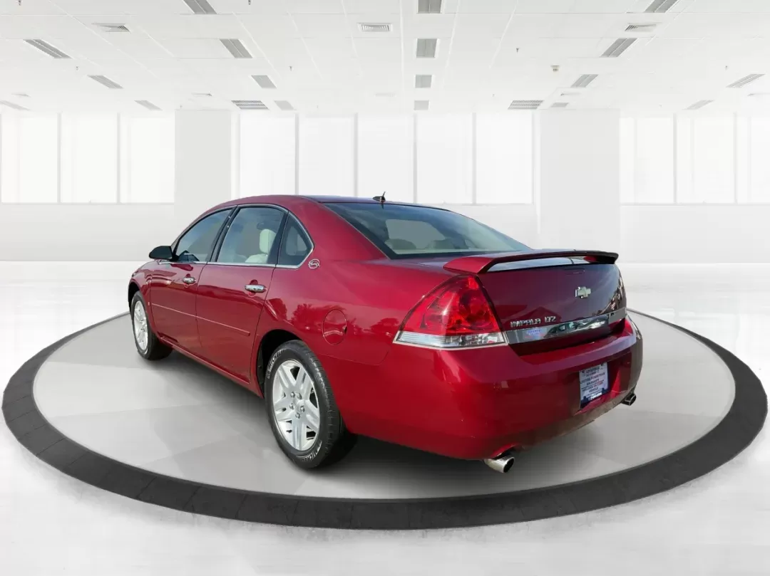 2007 Chevrolet Impala LTZ (2G1WU58R179) with an 3.9L V-6 variable valve control engine, located at 4508 South Dixie Dr, Moraine, OH, 45439, (937) 908-9800, 39.689976, -84.218452 - 2007 Chevrolet Impala LTZ - Photo#4