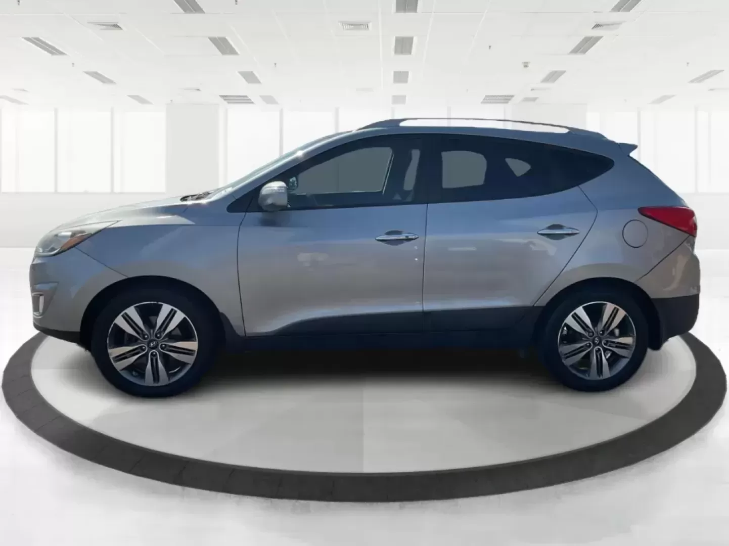 2014 Hyundai Tucson Limited (KM8JUCAG9EU) with an Theta II 2.4L I-4 gasoline direct injection engine, located at 8750 N County Rd 25A, Piqua, OH, 45356, (937) 908-9800, 40.164391, -84.232513 - Photo#5