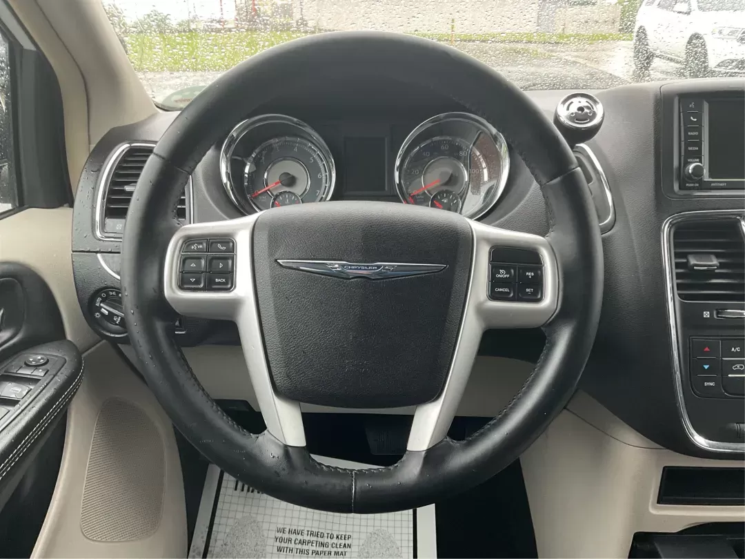 2016 Chrysler Town and Country Touring (2C4RC1BG6GR) with an Pentastar 3.6L V-6 DOHC engine, located at 1951 S Dayton Lakeview Rd., New Carlisle, OH, 45344, (937) 908-9800, 39.890999, -84.050255 - 2016 Chrysler Town and Country Touring - Photo#15