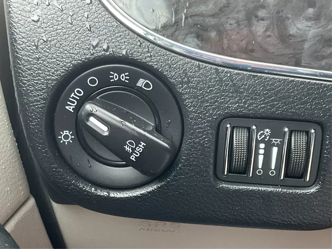 2016 Chrysler Town and Country Touring (2C4RC1BG6GR) with an Pentastar 3.6L V-6 DOHC engine, located at 1951 S Dayton Lakeview Rd., New Carlisle, OH, 45344, (937) 908-9800, 39.890999, -84.050255 - 2016 Chrysler Town and Country Touring - Photo#16