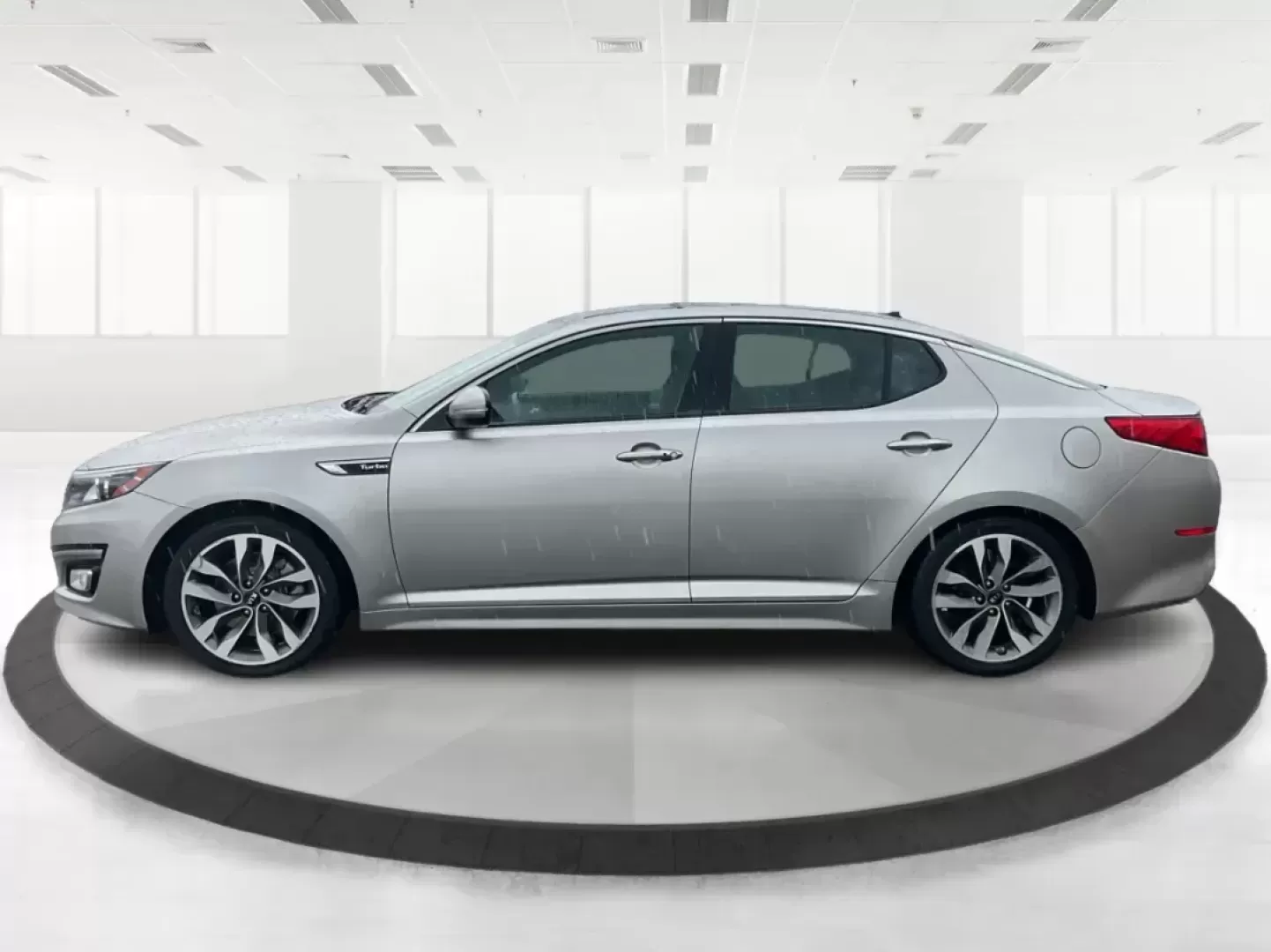 2014 Kia Optima SX Turbo (5XXGR4A63EG) with an Theta II 2L I-4 gasoline direct injection engine, located at 1951 S Dayton Lakeview Rd., New Carlisle, OH, 45344, (937) 908-9800, 39.890999, -84.050255 - Photo#4