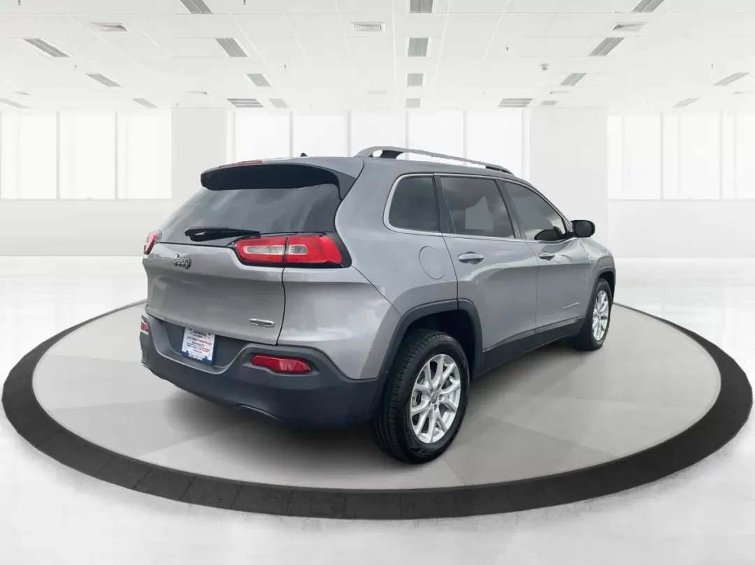 photo of 2014 Jeep Cherokee Latitude