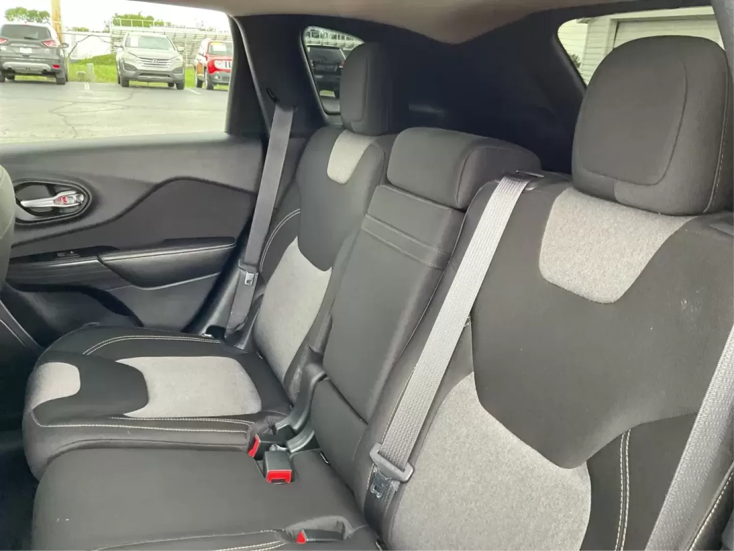 2014 Jeep Cherokee Latitude (1C4PJLCB4EW) with an Other engine, located at 1951 S Dayton Lakeview Rd., New Carlisle, OH, 45344, (937) 908-9800, 39.890999, -84.050255 - Photo#8