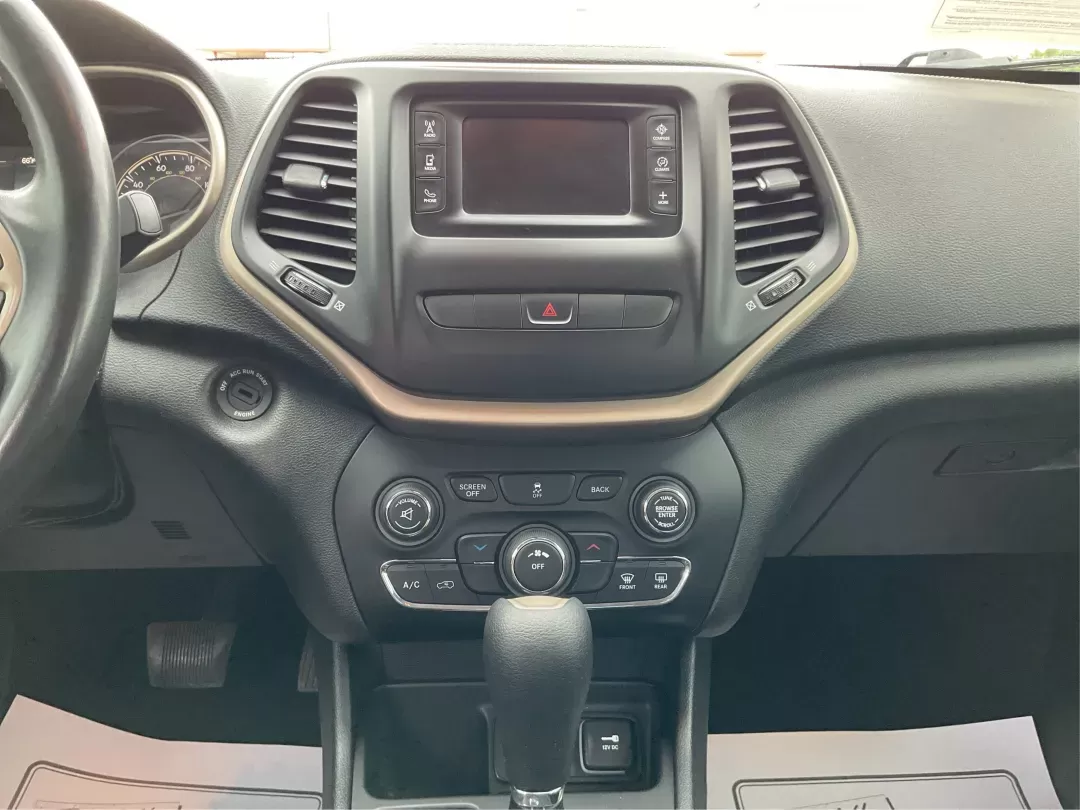 2014 Jeep Cherokee Latitude (1C4PJLCB4EW) with an Other engine, located at 1951 S Dayton Lakeview Rd., New Carlisle, OH, 45344, (937) 908-9800, 39.890999, -84.050255 - Photo#11