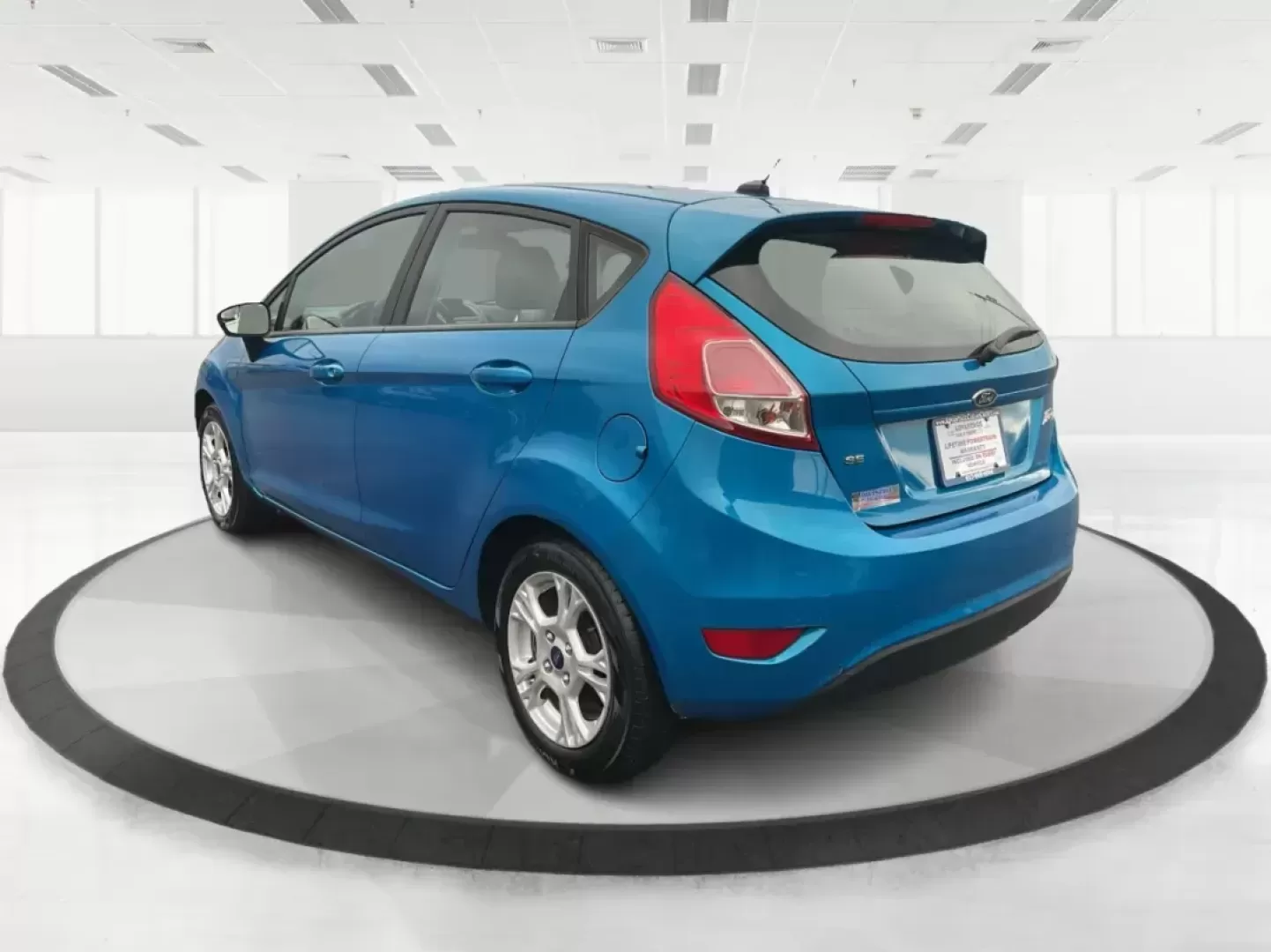 2016 Ford Fiesta SE (3FADP4EJ7GM) with an Other engine, located at 4508 South Dixie Dr, Moraine, OH, 45439, (937) 908-9800, 39.689976, -84.218452 - Photo#2