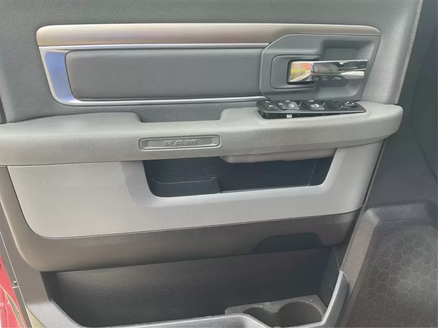 2015 Ram 1500 Outdoorsman (1C6RR7GT9FS) with an Other engine, located at 8750 N County Rd 25A, Piqua, OH, 45356, (937) 908-9800, 40.164391, -84.232513 - 2015 Ram 1500 Outdoorsman - Photo#16