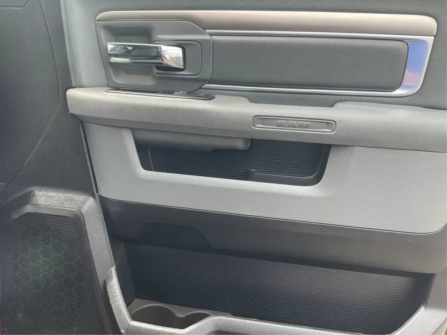 2015 Ram 1500 Outdoorsman (1C6RR7GT9FS) with an Other engine, located at 8750 N County Rd 25A, Piqua, OH, 45356, (937) 908-9800, 40.164391, -84.232513 - 2015 Ram 1500 Outdoorsman - Photo#17
