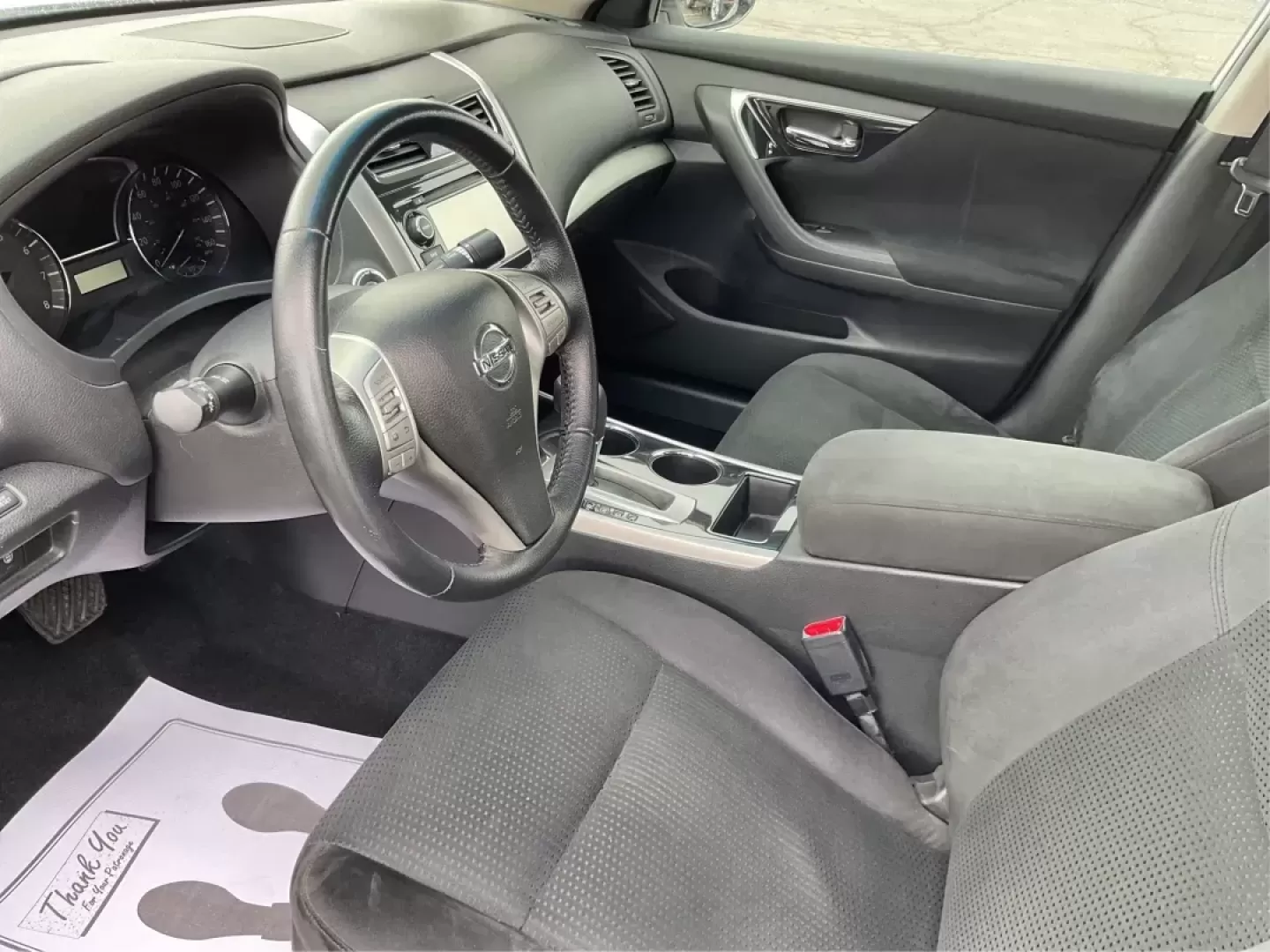 2014 Nissan Altima 2.5 SV (1N4AL3AP8EC) with an 2.5L I-4 DOHC engine, located at 880 E. National Road, Vandalia, OH, 45377, (937) 908-9800, 39.891918, -84.183594 - Photo#8