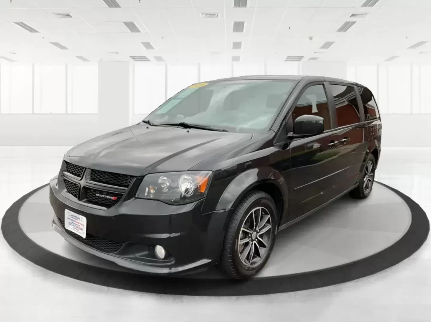 2016 Dodge Grand Caravan SXT (2C4RDGCG6GR) with an Pentastar 3.6L V-6 DOHC engine, located at 880 E. National Road, Vandalia, OH, 45377, (937) 908-9800, 39.891918, -84.183594 - Photo#7