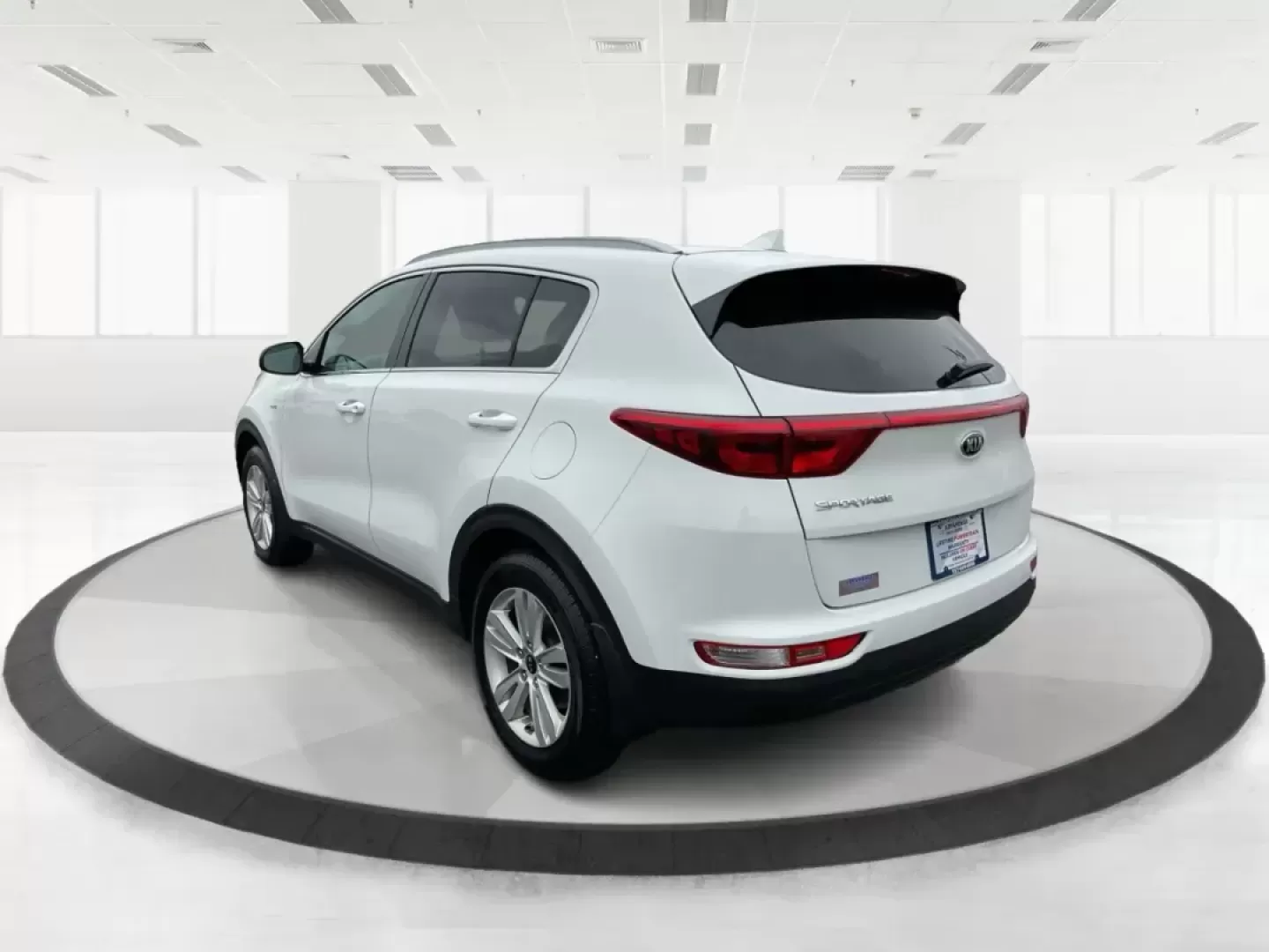 2018 Kia Sportage LX (KNDPMCACXJ7) with an Theta II 2.4L I-4 gasoline direct injection engine, located at 880 E. National Road, Vandalia, OH, 45377, (937) 908-9800, 39.891918, -84.183594 - Photo#3