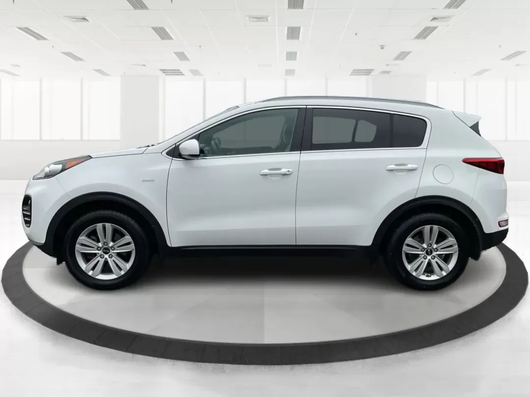 2018 Kia Sportage LX (KNDPMCACXJ7) with an Theta II 2.4L I-4 gasoline direct injection engine, located at 880 E. National Road, Vandalia, OH, 45377, (937) 908-9800, 39.891918, -84.183594 - 2018 Kia Sportage LX - Photo#4