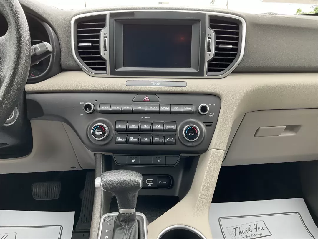 2018 Kia Sportage LX (KNDPMCACXJ7) with an Theta II 2.4L I-4 gasoline direct injection engine, located at 880 E. National Road, Vandalia, OH, 45377, (937) 908-9800, 39.891918, -84.183594 - 2018 Kia Sportage LX - Photo#11