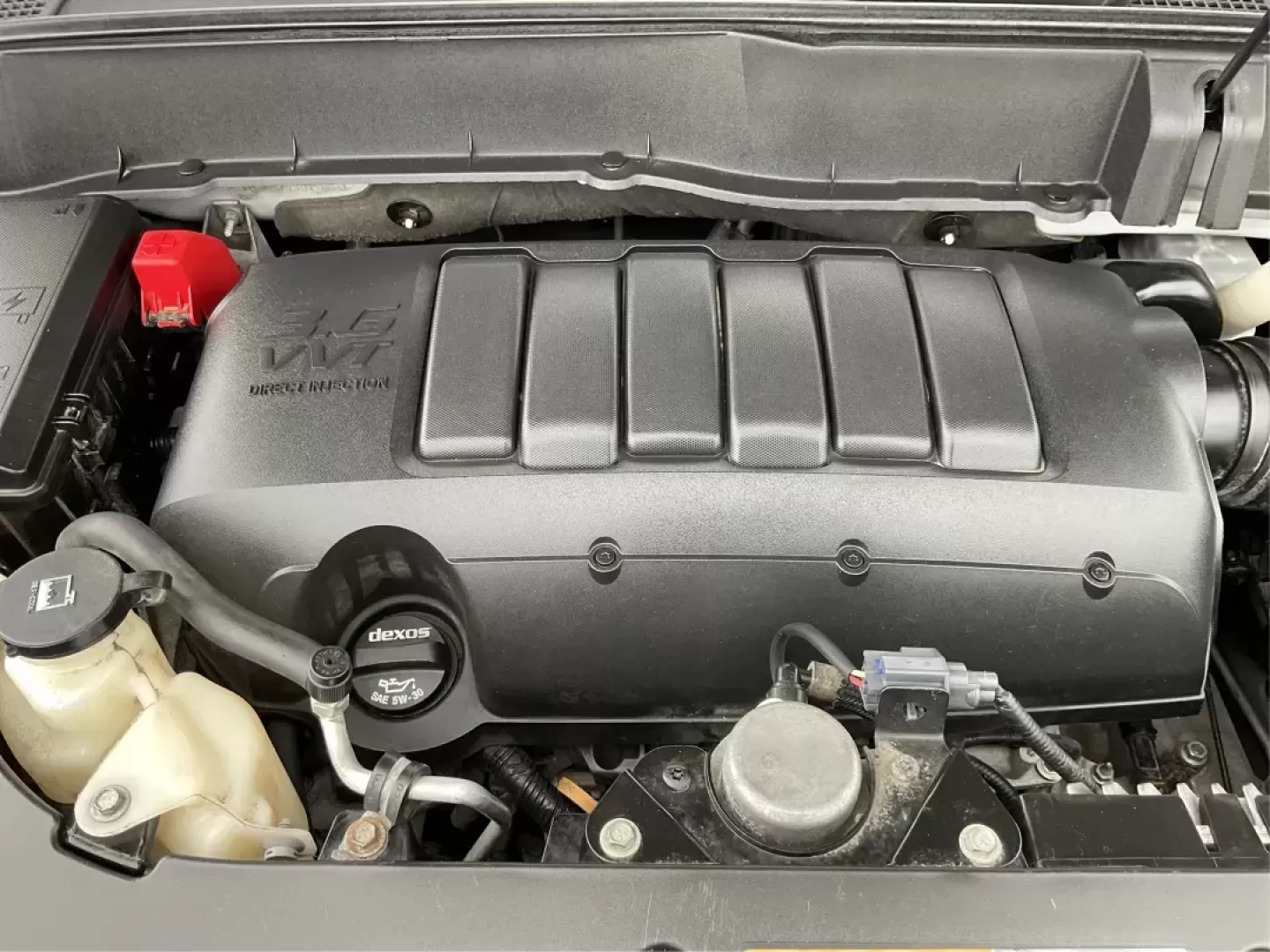 2017 Chevrolet Traverse 1LT (1GNKRGKD3HJ) with an 3.6L V-6 gasoline direct injection engine, located at 401 Woodman Dr, Riverside, OH, 45431, (937) 908-9800, 39.760899, -84.123421 - Photo#9