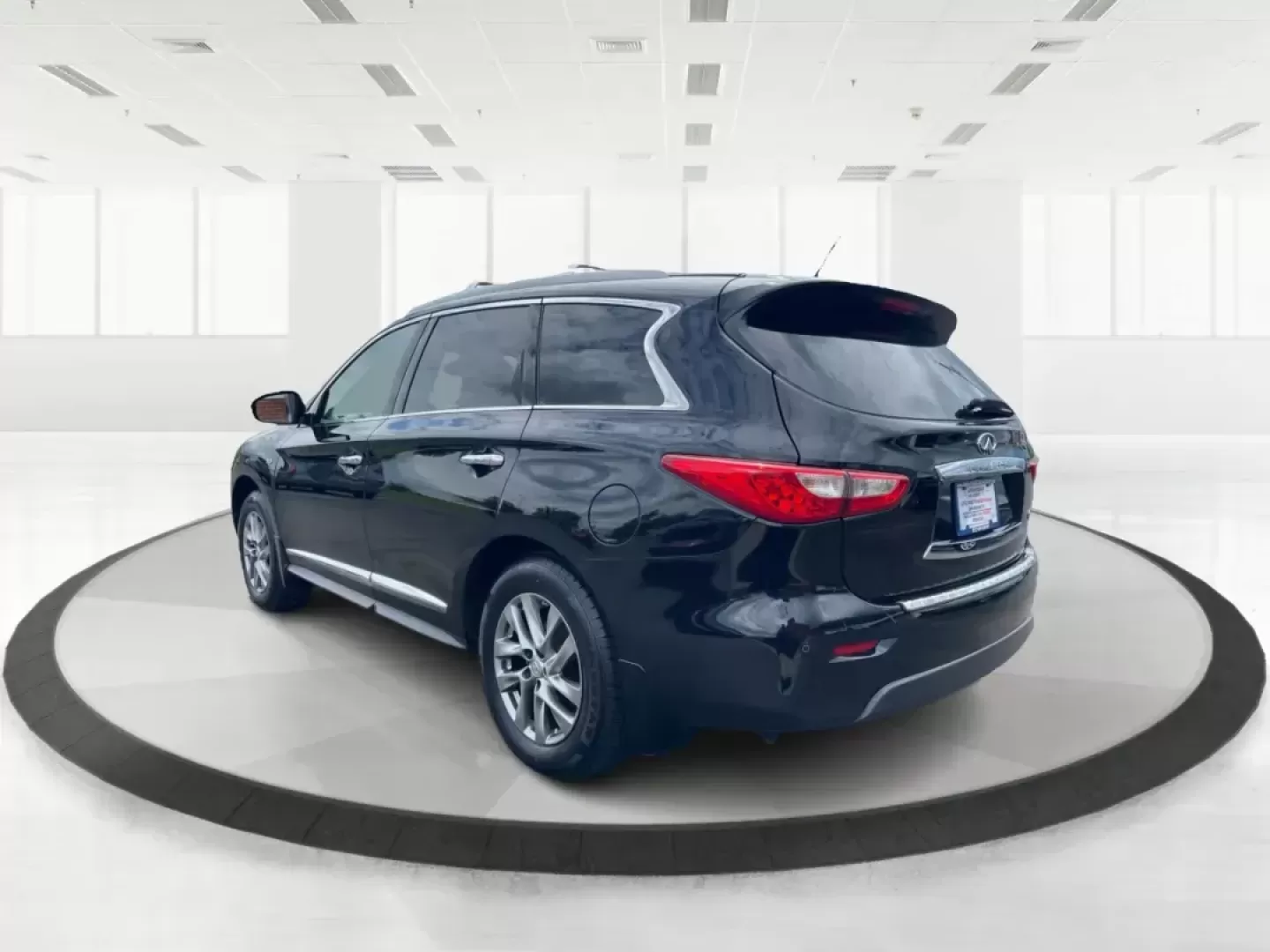 2015 Infiniti QX60 Base (5N1AL0MM9FC) with an Other engine, located at 4508 South Dixie Dr, Moraine, OH, 45439, (937) 908-9800, 39.689976, -84.218452 - Photo#3