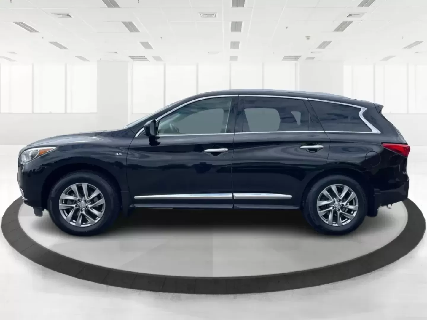 2015 Infiniti QX60 Base (5N1AL0MM9FC) with an Other engine, located at 4508 South Dixie Dr, Moraine, OH, 45439, (937) 908-9800, 39.689976, -84.218452 - Photo#4